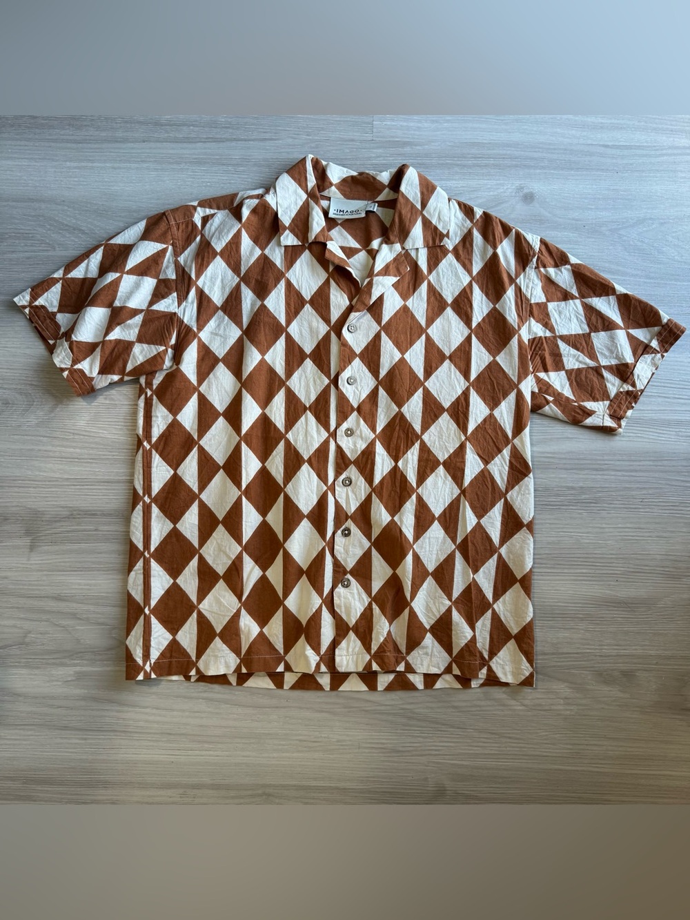 Tan & White Diamond Print Short-Sleeve Button-Up Shirt
